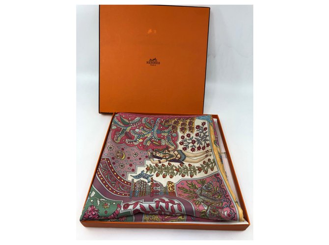 Hermès Aux portes du palais. Rosa Beige - vista 2
