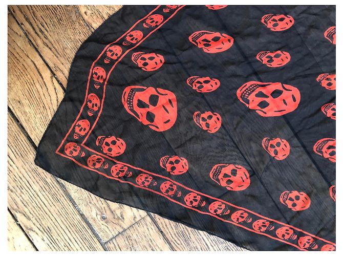 Alexander Mcqueen Seidenschädel klassischer Schal Schwarz Orange - Ansicht 3