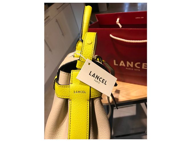 Borsa a mano Lancel Charlie in pelle beige - vista 5