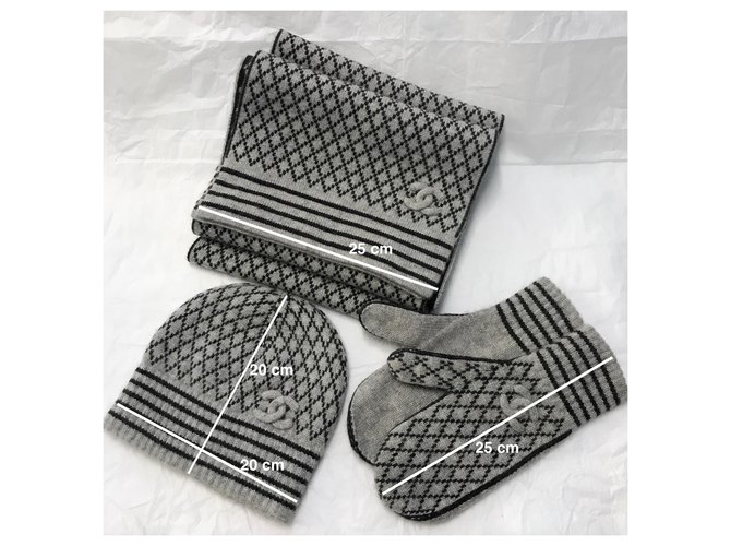Chanel Sciarpa, Set cappello e guanti in cashmere Nero Grigio - vista 14