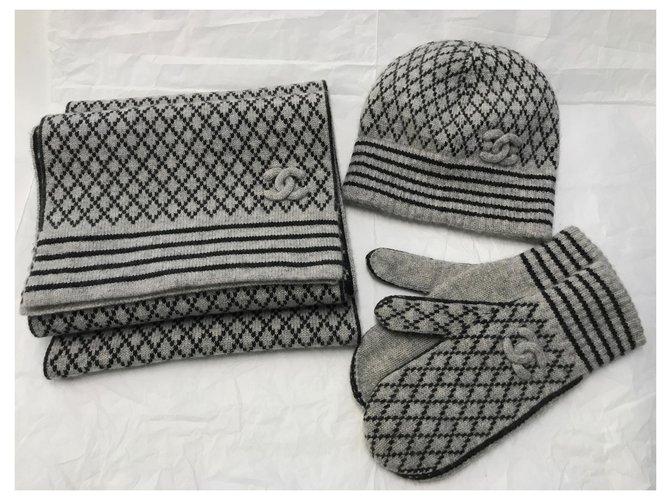 Chanel Sciarpa, Set cappello e guanti in cashmere Nero Grigio - vista 6