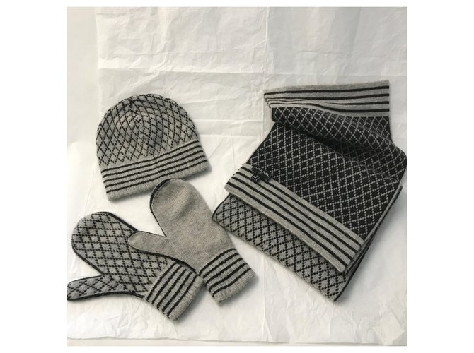 Chanel Sciarpa, Set cappello e guanti in cashmere Nero Grigio - vista 7