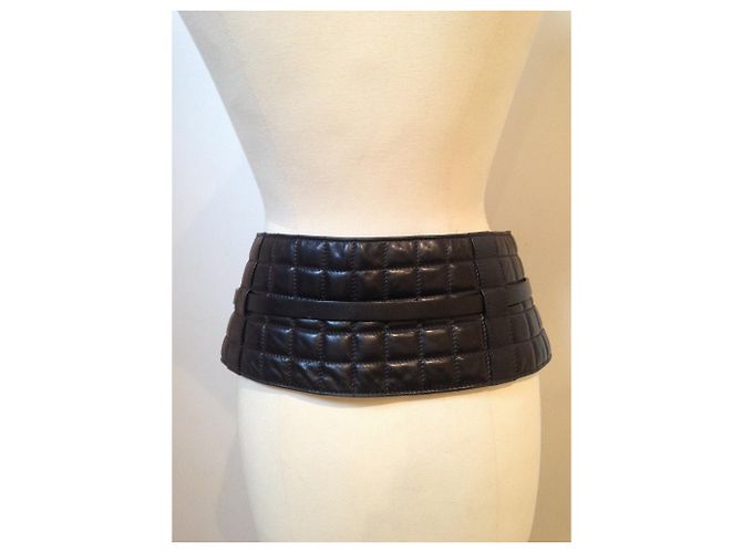 Cinto CHANEL acolchoado largo Preto - vista 4