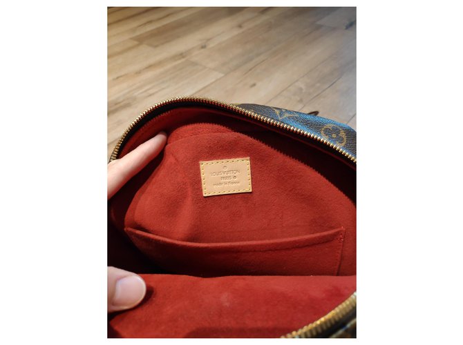 Cité Louis Vuitton Monogramma Excentri-Cite Marrone scuro - vista 3