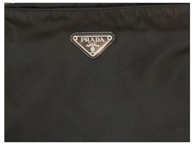 PRADA Borsa a tracolla Borsa a tracolla in nylon Borsa messanger Nera Unisex - vista 2