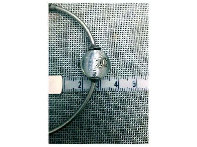 Bracciale Chanel in acciaio inossidabile e perle trasparenti Argento Grigio - vista 4