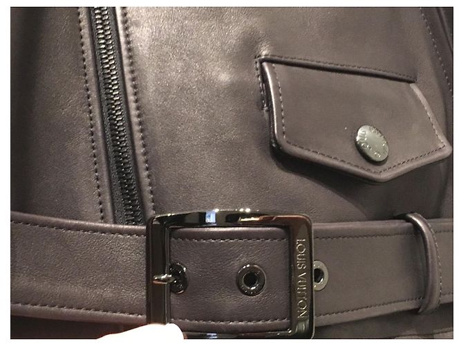 Louis Vuitton Perfecto Schwarz - Ansicht 8