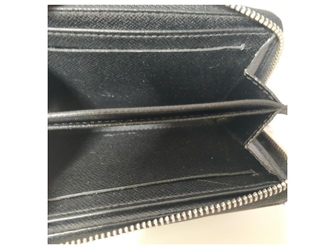 Louis Vuitton Zip Around Wallet Black Leather - view 3