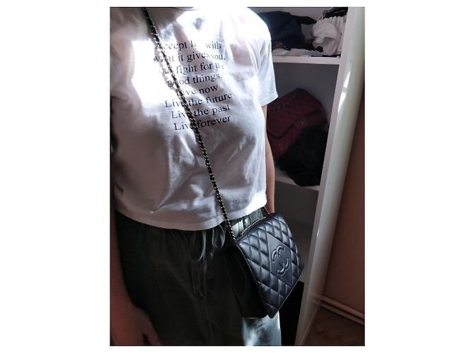 Chanel Schwarze Umhängetasche - Ansicht 8