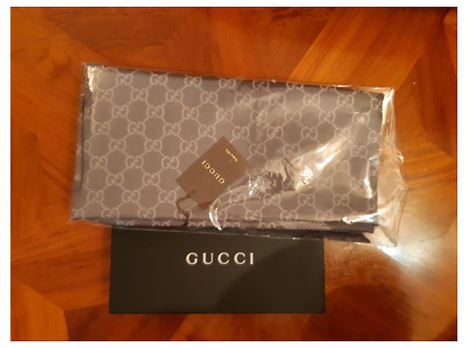 SCIARPA GRIGIA GUCCI NOVITÀ - vista 5