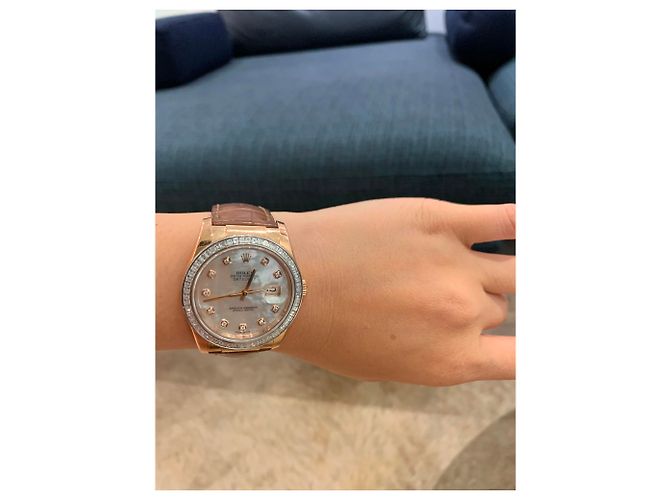 Reloj Rolex Oro Rosa Bisel de Diamantes Baguette Esfera de Madreperla 36mm Castaño - vista 8