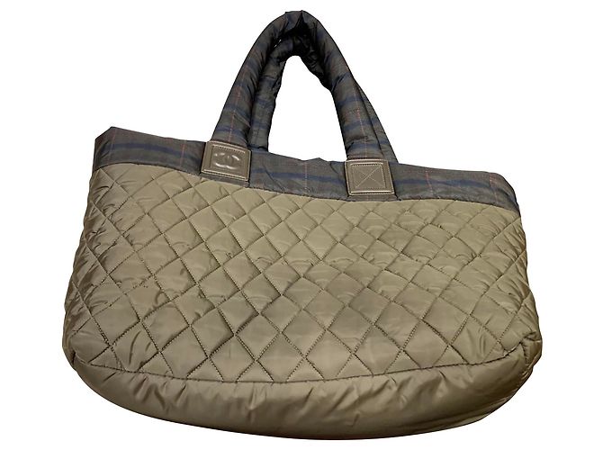 Chanel Cocoon gesteppte Tasche aus rotem Leder Dunkelgrün - Ansicht 2