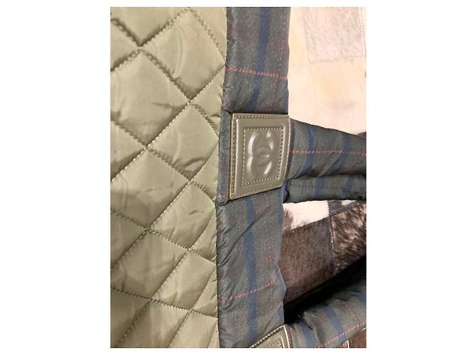 Chanel Cocoon gesteppte Tasche aus rotem Leder Dunkelgrün - Ansicht 8