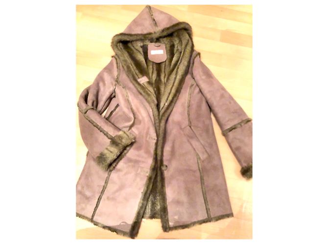 Abrigo Balmain con capucha de cuero sintético marrón claro - vista 8