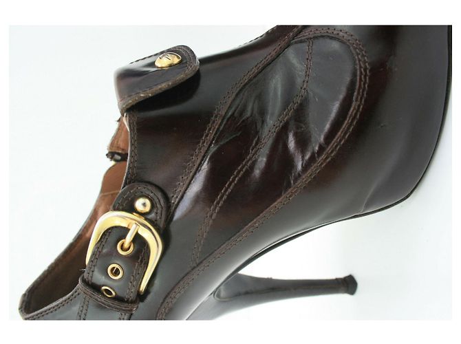 Giuseppe Zanotti Lackierte Lederabsätze Braun Schokolade - Ansicht 8