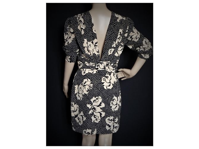 Abito Lanvin in Crepe di Seta Nero con Stampa Rose e Pois - vista 10