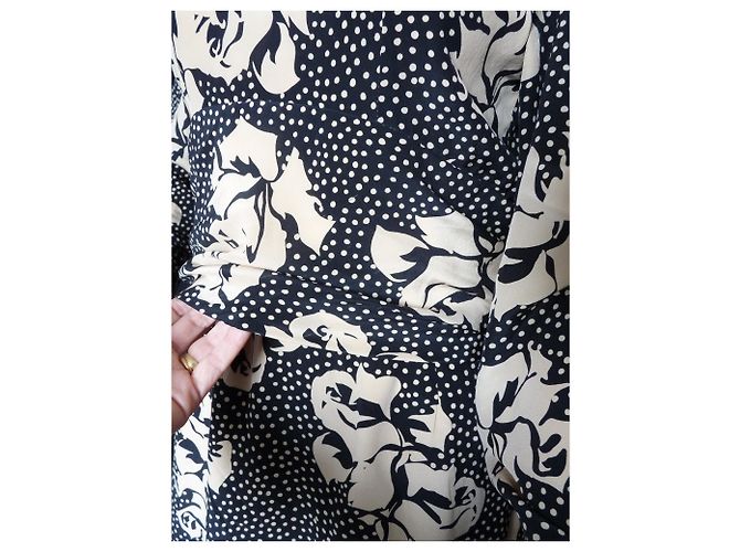 Abito Lanvin in Crepe di Seta Nero con Stampa Rose e Pois - vista 7