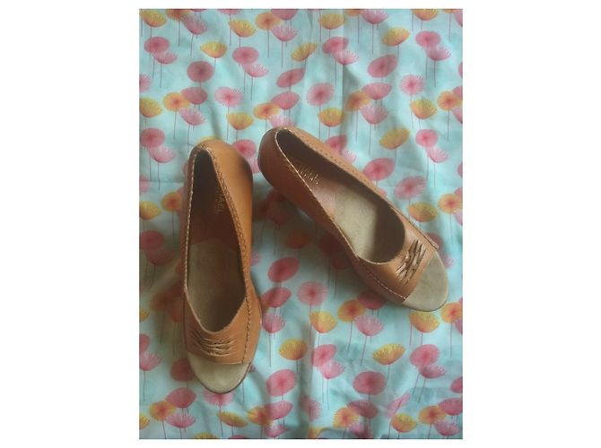 Michael Kors Zeppe in Pelle Marrone - vista 7