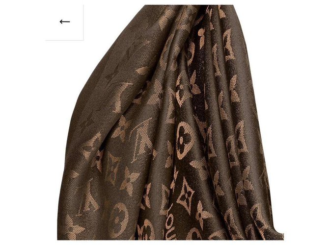 Louis Vuitton Foulard Louise Vuitton monogramm shine Marrone D'oro - vista 2
