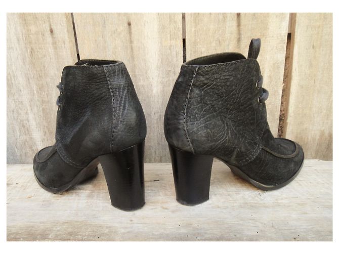 Stivali Burberry modello English Heritage Paston39 Nero - vista 7