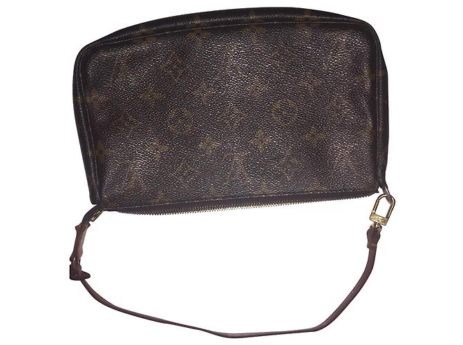 Louis Vuitton Bolsos de embrague Castaño - vista 2