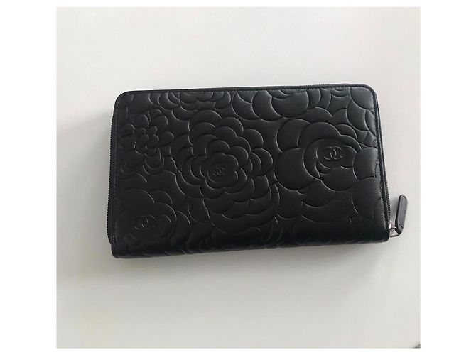 Billetera Chanel Camellia , cordero negro , neuf - vista 4