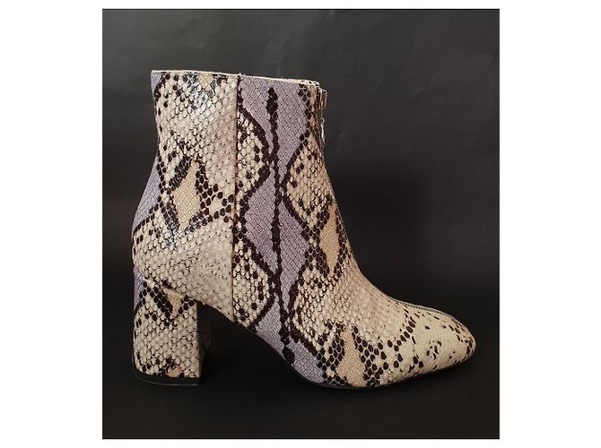 Rebecca Minkoff Botas de tornozelo - vista 2