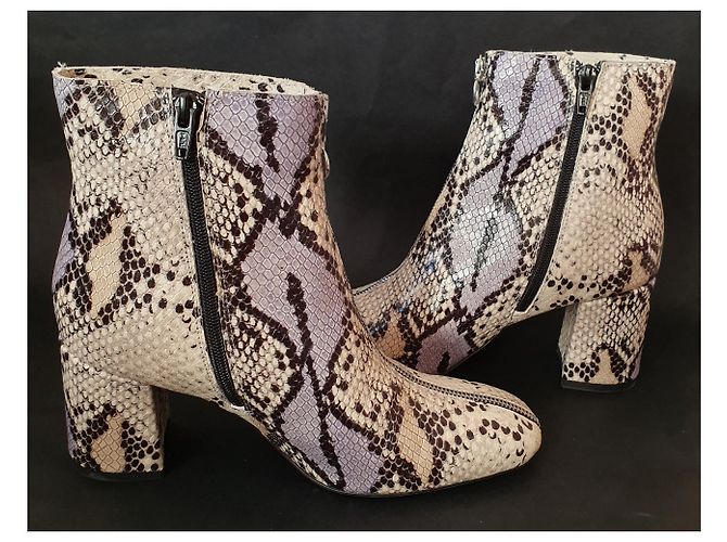 Rebecca Minkoff Botas de tornozelo - vista 5