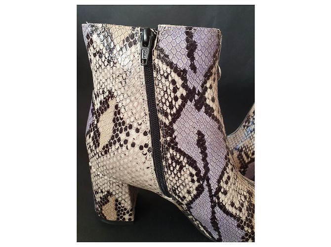 Rebecca Minkoff Botas de tornozelo - vista 6