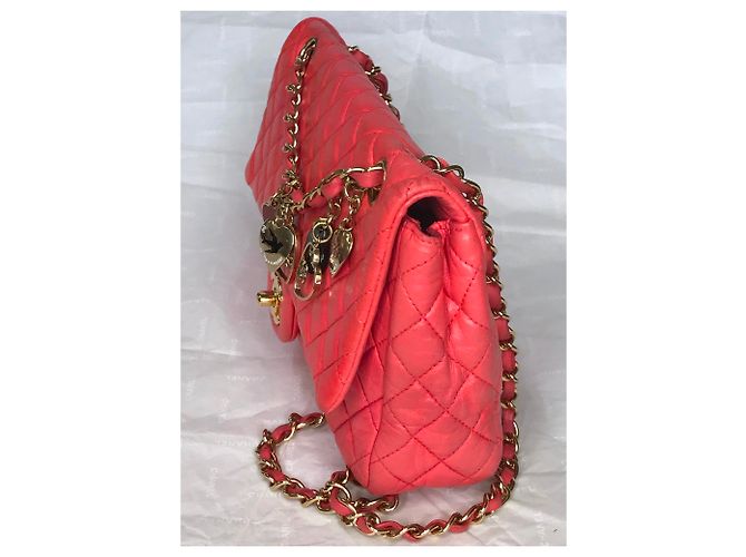 Timeless Chanel Borsa media con patta Valentine Rosa Fuschia - vista 6