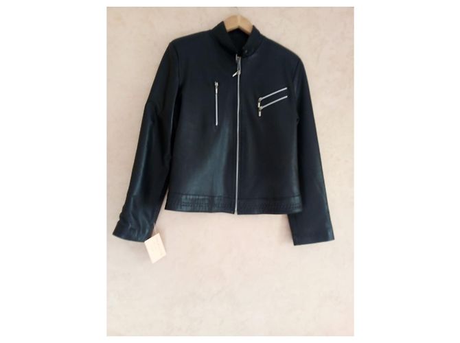 Autre Marque Sehr schöne schwarze Lederjacke mit Reißverschlüssen - Ansicht 2