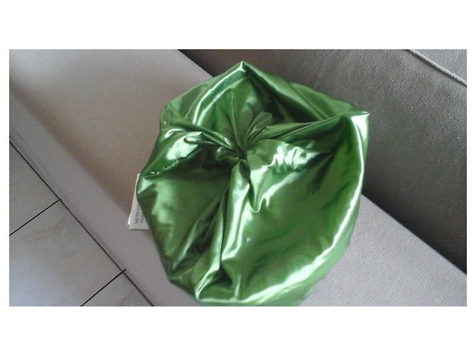 Bonnet en plumes Moncler - vue 3