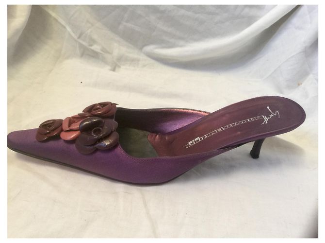 Mule Giuseppe Zanotti in Raso di Seta e Fiori in Pelle Viola Multicolore Porpora - vista 3