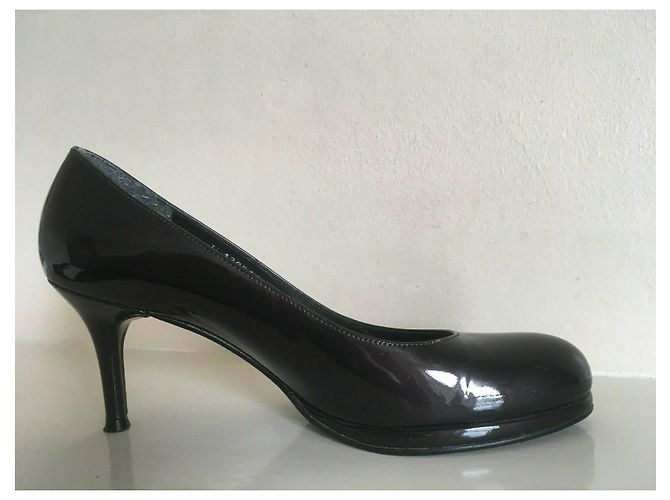 Décolleté Stuart Weitzman in vernice nera Nero - vista 3