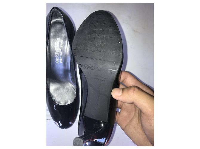 Décolleté Stuart Weitzman in vernice nera Nero - vista 6
