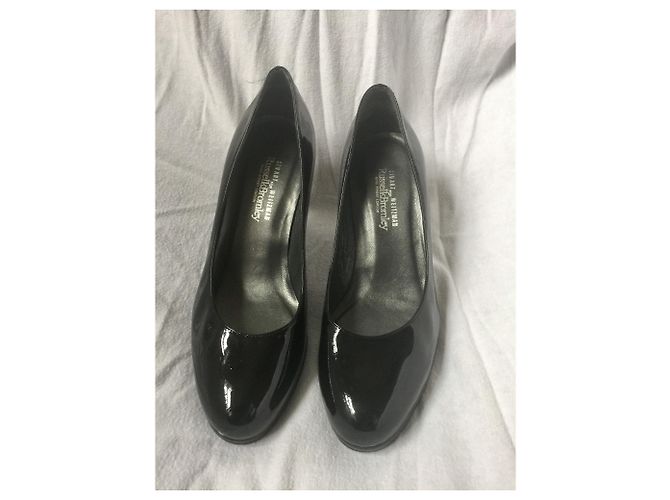 Décolleté Stuart Weitzman in vernice nera Nero - vista 8