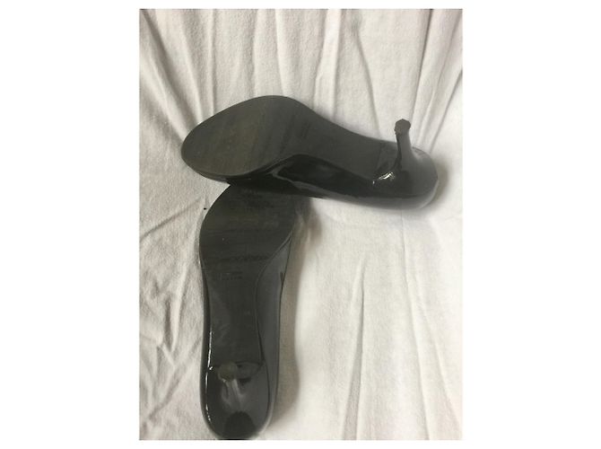 Décolleté Stuart Weitzman in vernice nera Nero - vista 9