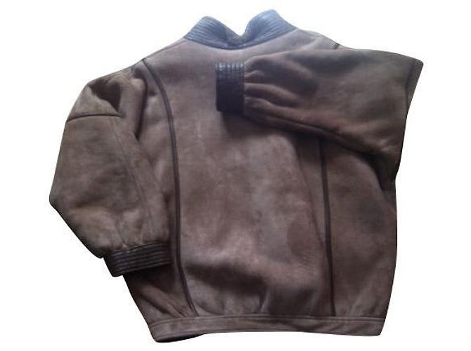 Autre Marque Beige Schafsfelljacke mit Lederbesatz - Ansicht 2