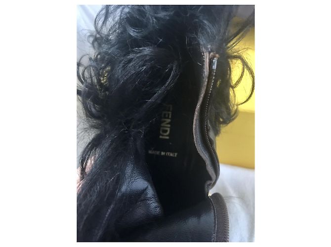 Fendi Botas con ribete de piel de cordero mongol Negro - vista 13