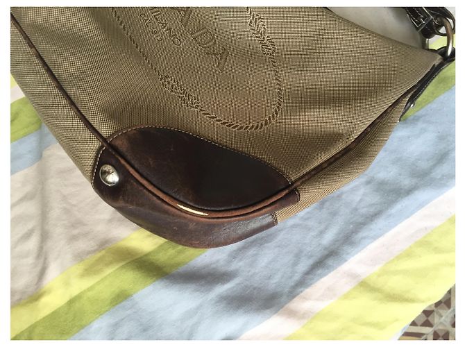 Prada Canvas - vista 6