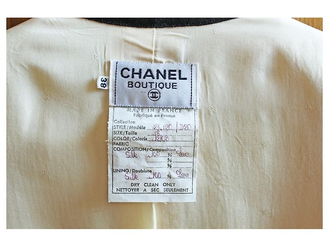 Chanel Boutique Sammlerjacke Roh - Ansicht 8