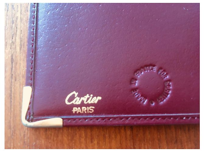 Cartera compacta Must de Cartier Burdeos - vista 4