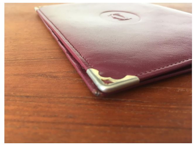 Cartera compacta Must de Cartier Burdeos - vista 7