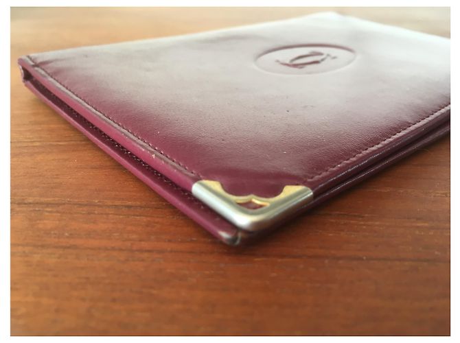 Cartera compacta Must de Cartier Burdeos - vista 8