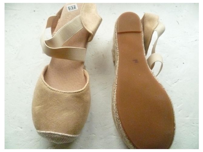 Autre Marque Sneakers beige di dimensioni 37 - vista 3