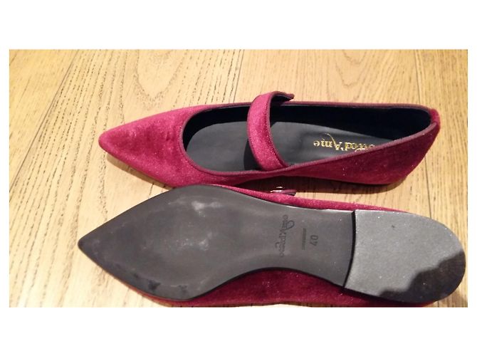 Autre Marque Sapatilhas de veludo vermelho com botão dourado Roxo - vista 3