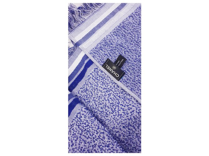 Serviette Chanel neuf Blanc Bleu - vue 7