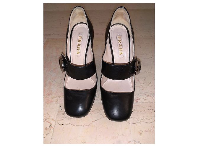 Prada Pumps aus schwarzem Leder 11.5cm Absatz - Ansicht 2