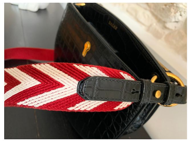 Bally BORSA A SFERA CECYLE CINTURINO DA DONNA IN PELLE NERA DI VITELLO Nero - vista 8
