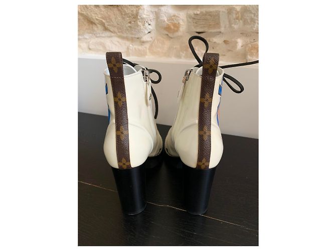 Botines Louis Vuitton Crema - vista 3